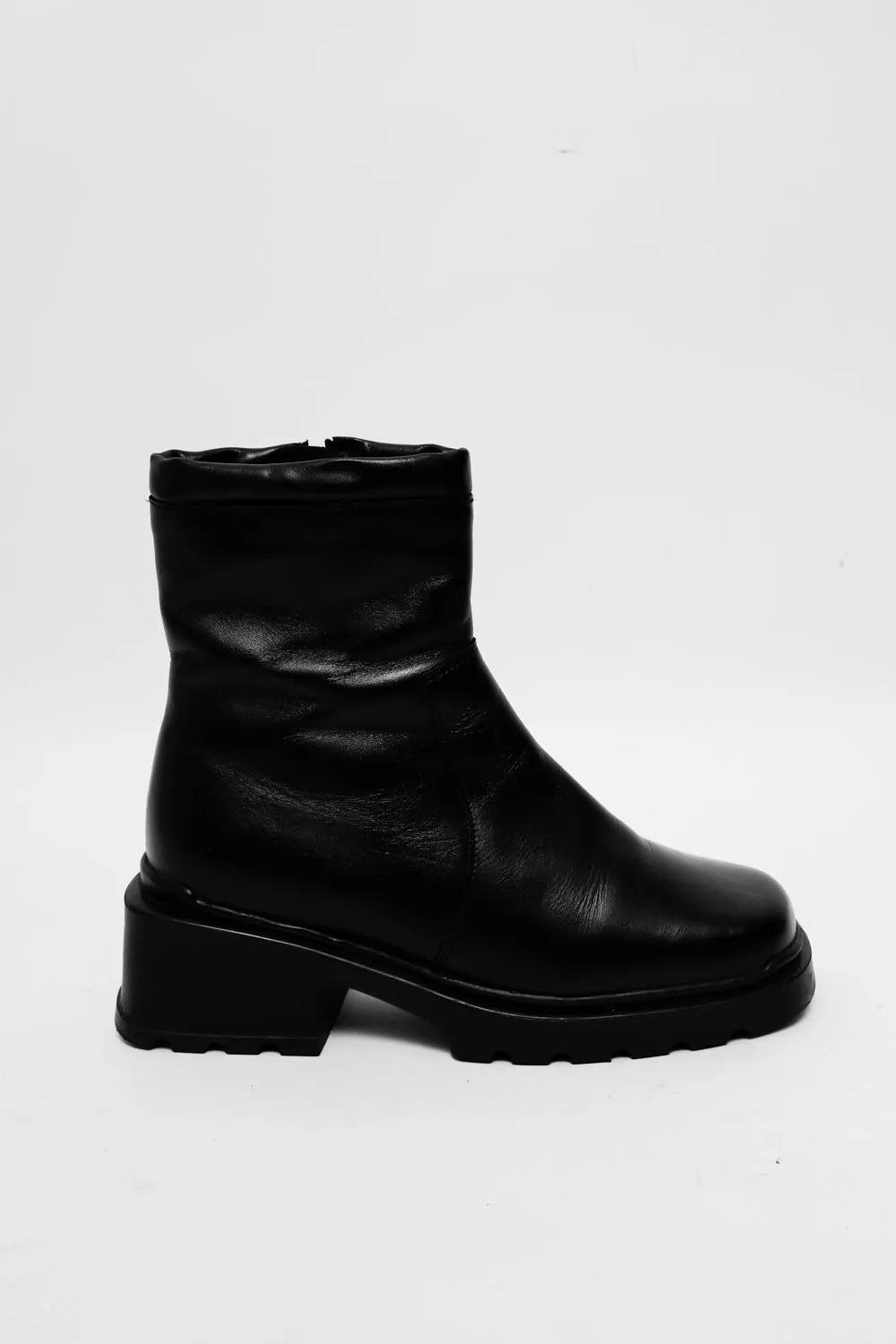 0021_WARM DERBY LEATHER BOOTS 38