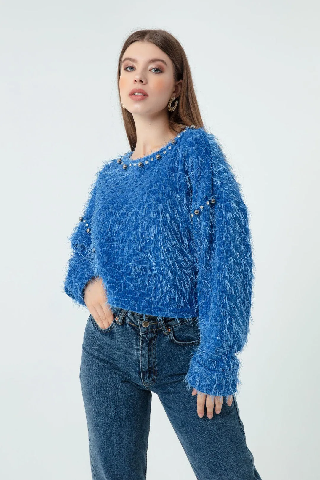 Female Furry Simli Sweater