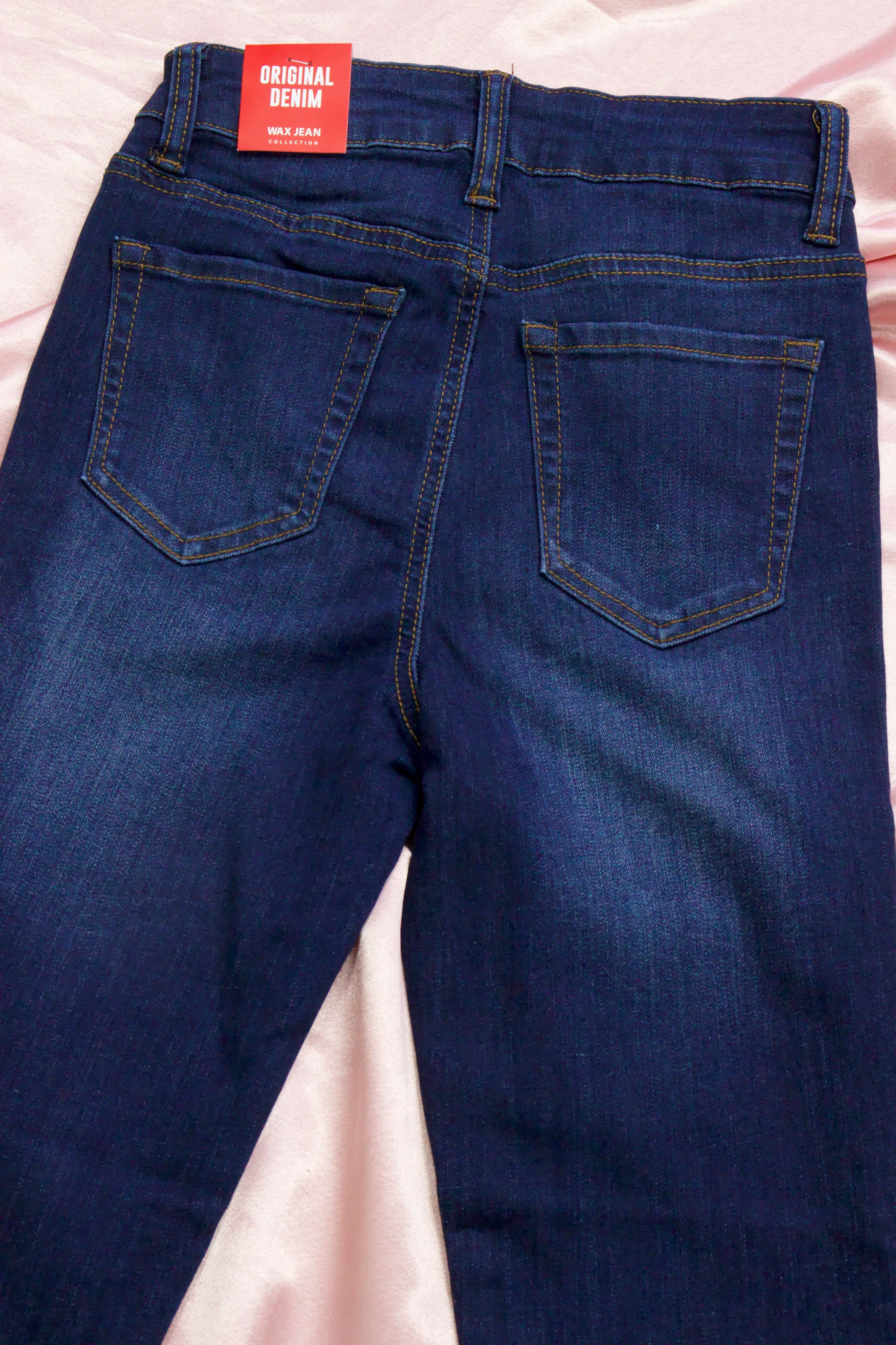 JEANS SKINNY LISO TIRO ALTO 90323