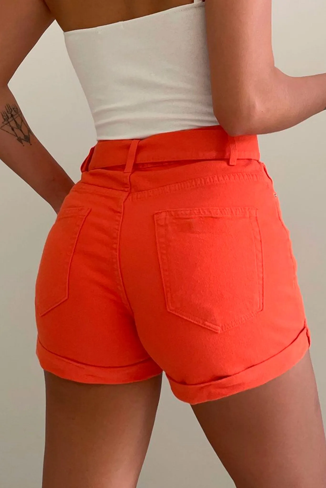 Short Jeans Laranja com Cinto